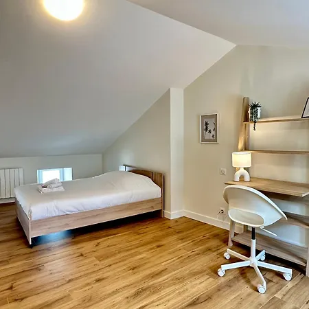 Le Repos Urbain, Pres De Carat Et Naval Group Prázdninový dům *